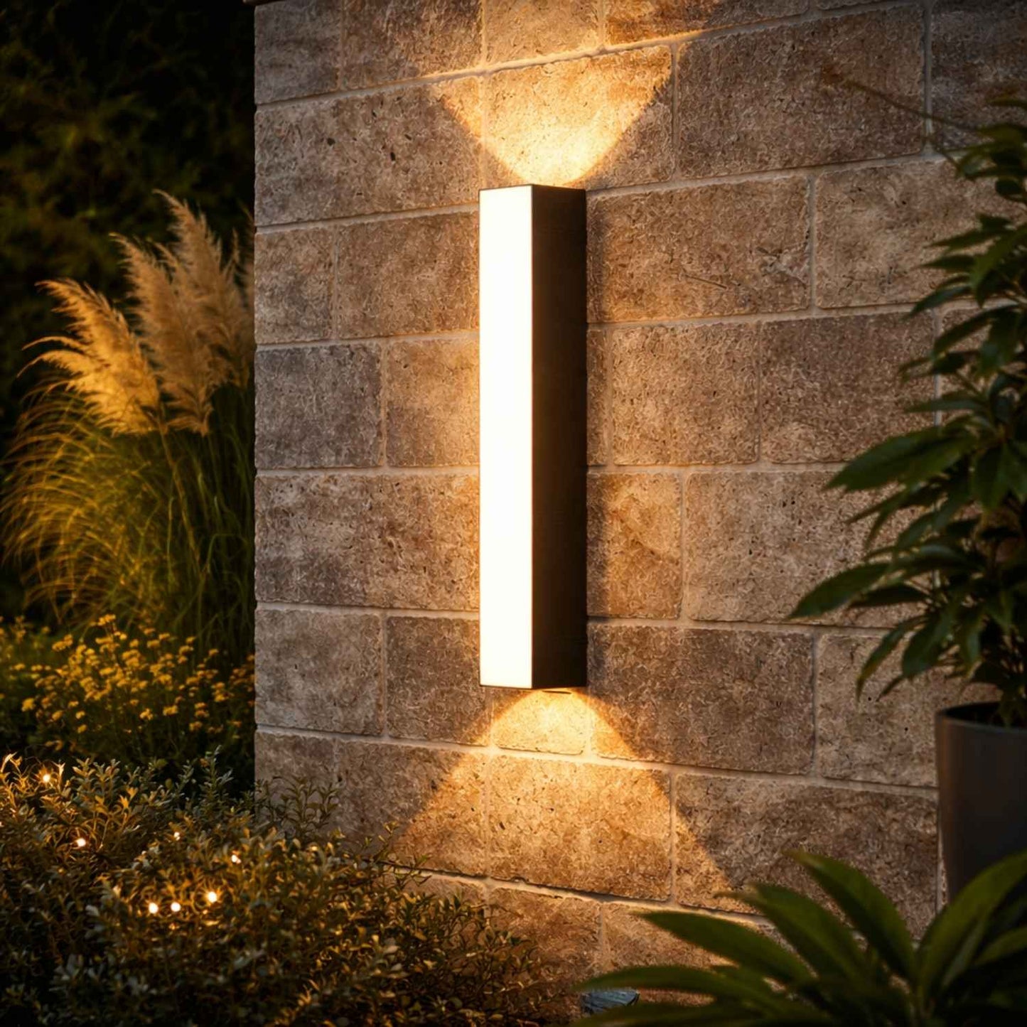 Outdoor Wall Light IP54 Weather Resistant | 7x60cm | Aluminum LED 240V